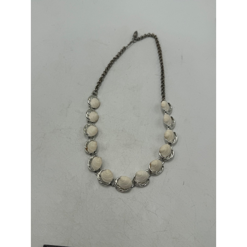 Vintage Silver Tone Seashell Statement Necklace White Shell Coastal Beachy 17in